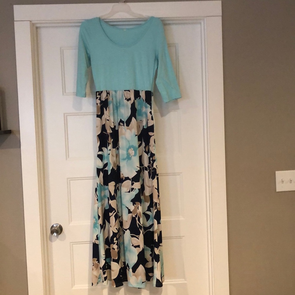 Maxi dress